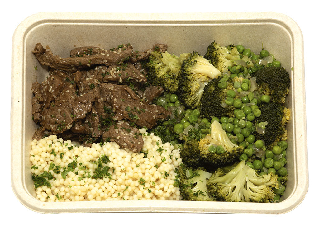 Beef teriyaki met parelcouscous, broccoli en erwtjes